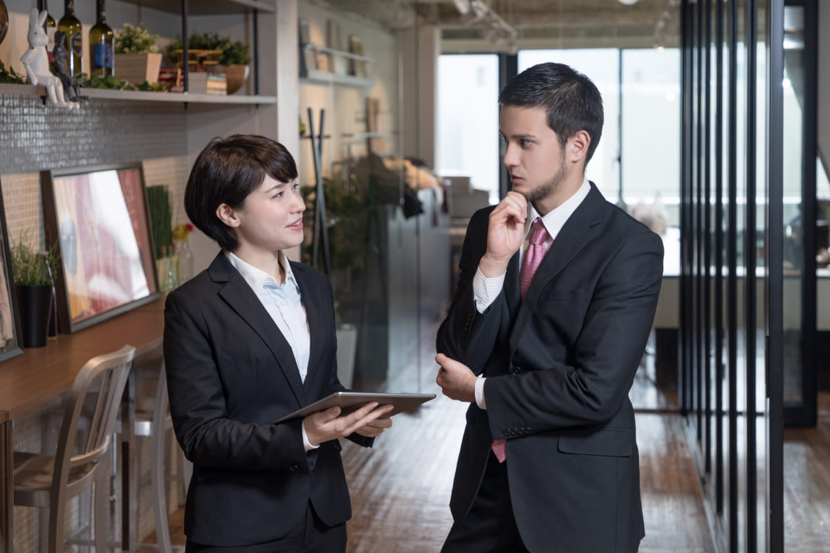 会話する人たち